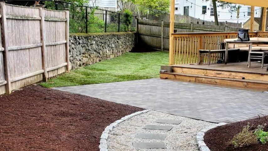 seasonal garden cleanup