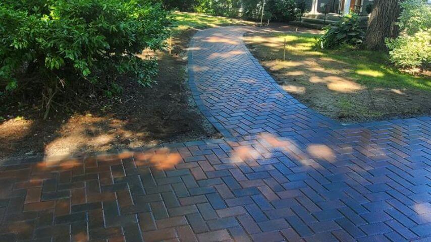 green lawn Mendoza Landscaping